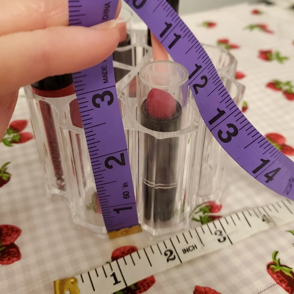 Clear lipstick organizer, great condition